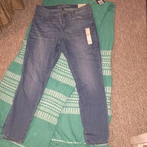 mid-rise skinny. universal thread